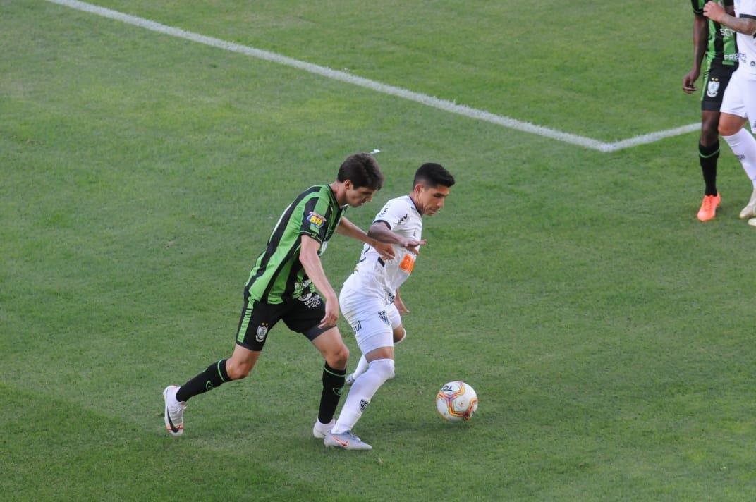 Fotos do clssico entre Amrica e Atltico, no Independncia, em Belo Horizonte, pela 10 rodada do Campeonato Mineiro. Jogo marcou o retorno dos dois rivais ao futebol em plena pandemia do novo coronavrus (Juarez Rodrigues/EM/DAPress)
