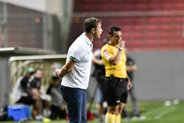 Fotos do jogo entre América e Operário