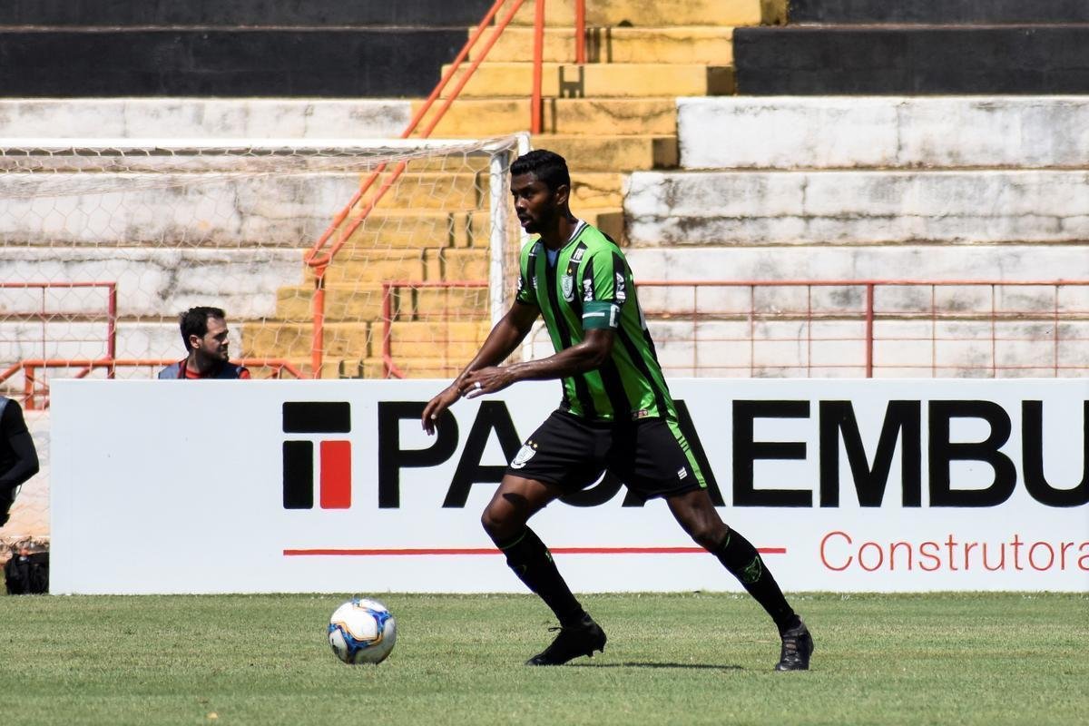 Fotos do empate por 0 a 0 entre Botafogo-SP e Amrica, em Ribeiro Preto, pela Srie B do Brasileiro