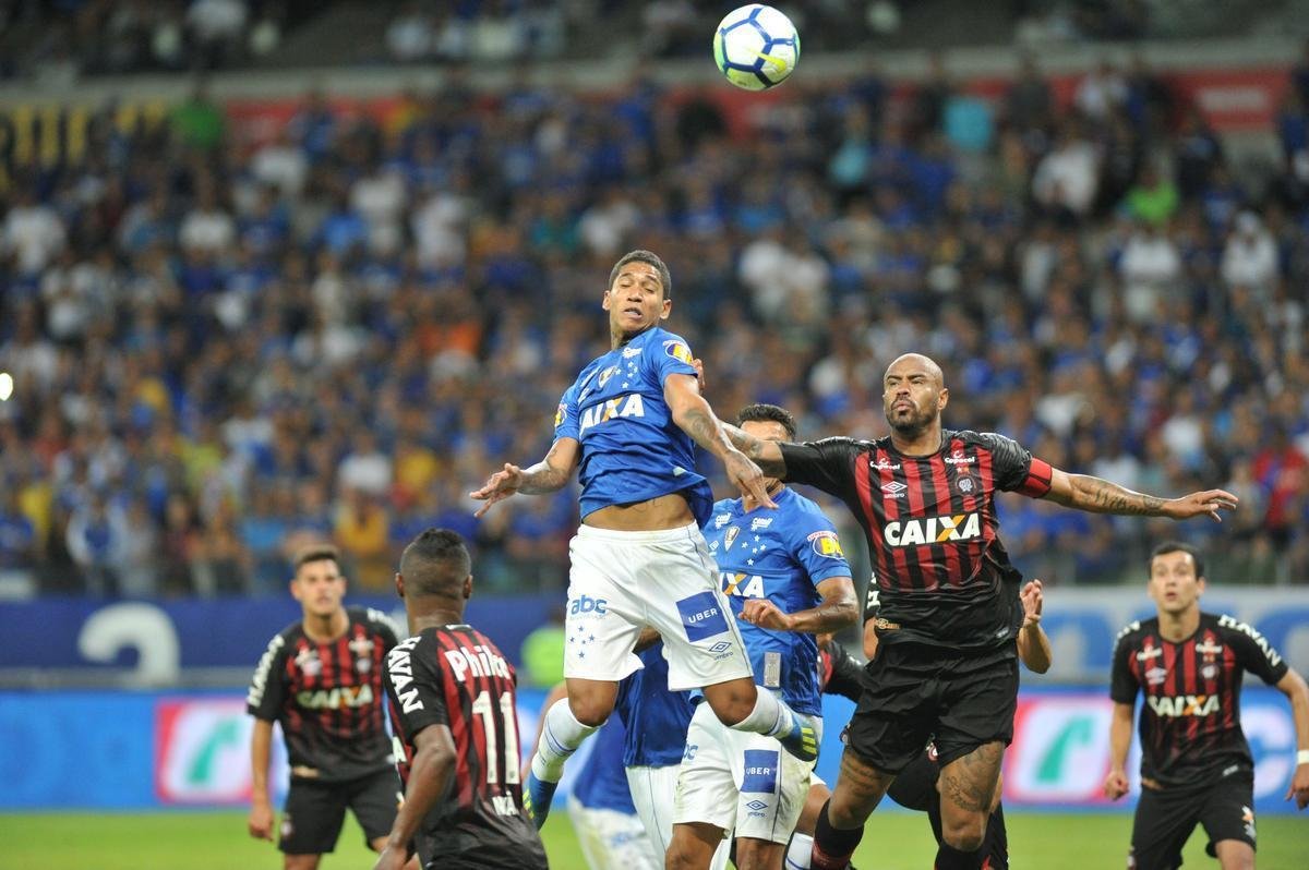 Cruzeiro conseguiu marcar no segundo tempo, com Arrascaeta, mas sofreu empate no fim com Bergson