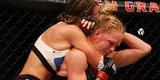 UFC 196, em Las Vegas - Miesha Tate surpreende Holly Holm e conquista o cinturo