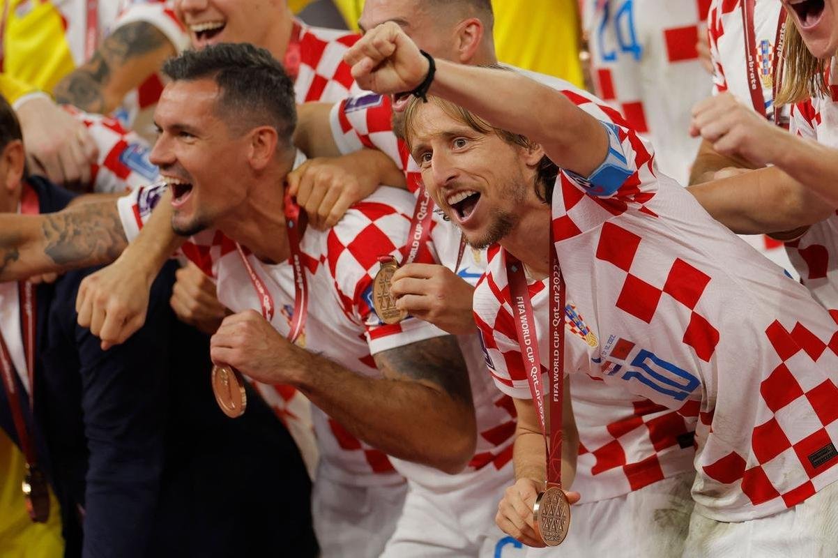 Festa e premiao dos jogadores da Crocia pela conquista do terceiro lugar na Copa do Mundo de 2022, no Catar. Time croata venceu o Marrocos por 2 a 1 neste sbado (17), no Estdio Internacional Khalifa, em Doha
