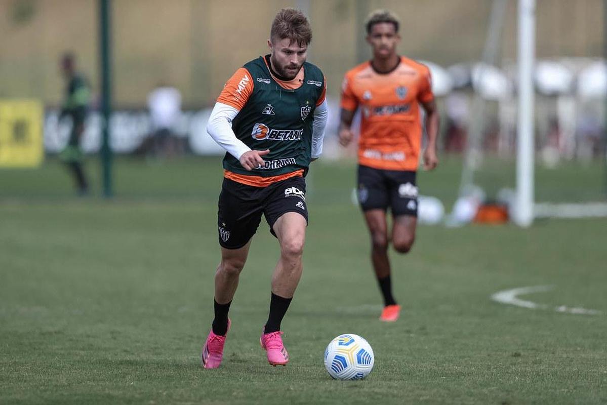 Eduardo Sasha foi o último caso de COVID-19 divulgado pelo Atlético.