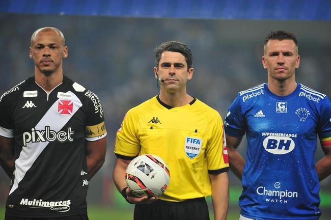 Cruzeiro x Vasco: veja fotos do jogo no Mineiro