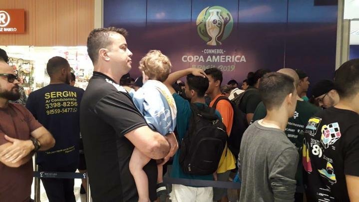 Movimentação na troca de ingressos para Copa América em Belo Horizonte