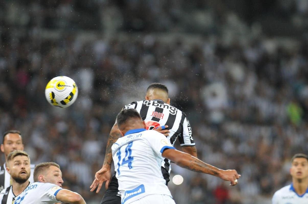 Fotos do jogo entre Atltico e Ava, pelo Campeonato Brasileiro
