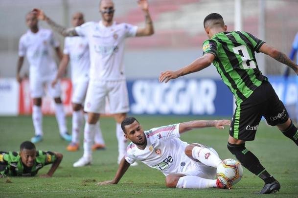 Amrica e Boa Esporte empataram em jogo movimentado no Independncia 