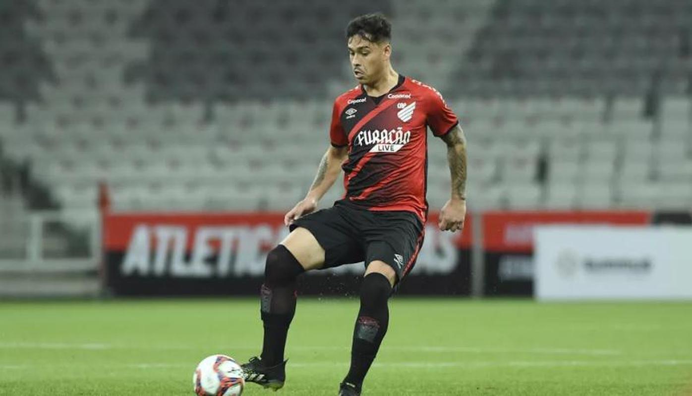 Gois contratou o zagueiro Lucas Halter