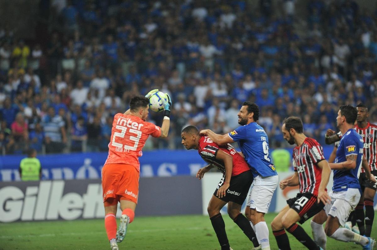 Fotos de Cruzeiro x So Paulo, no Mineiro, pela 26 rodada do Campeonato Brasileiro