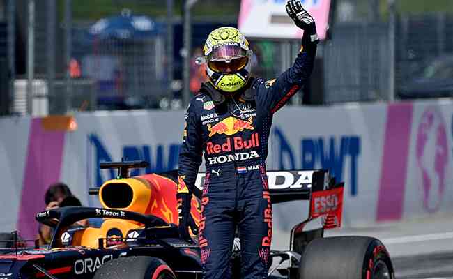Max Verstappen alcanou a stima pole position da carreira