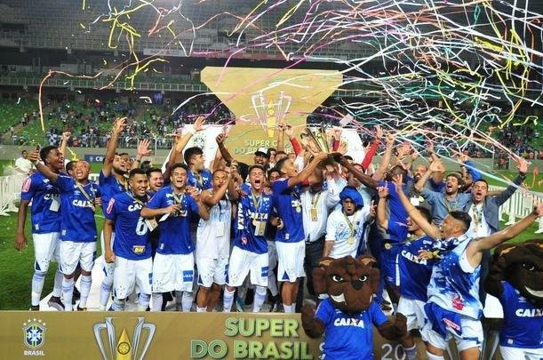 Cruzeiro vence Atltico por 4 a 2 nos pnaltis e conquista a Supercopa Sub-20, no Independncia