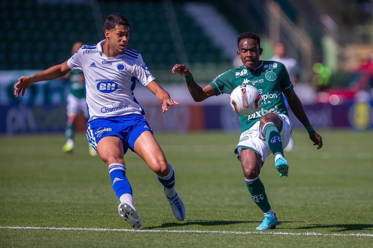 Fotos do jogo entre Guarani e Cruzeiro, em Campinas, pela Srie B do Brasileiro