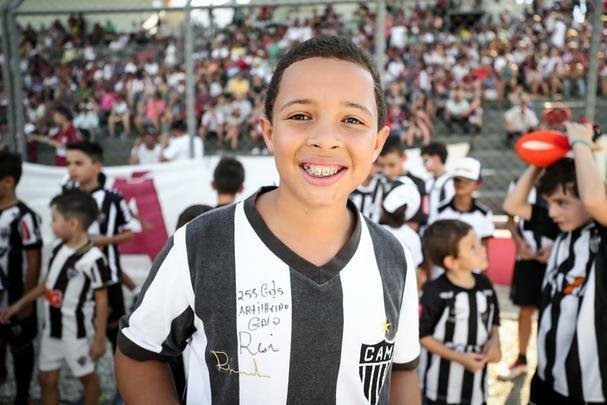 Torcedores do Atlético na partida contra o Patrocinense, no Estádio Pedro Alves do Nascimento, em Patrocínio, pelo Campeonato Mineiro