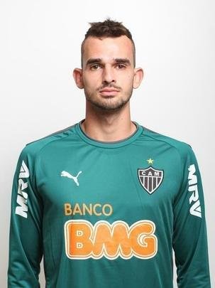 Rodolfo - Pouco lembrado pela torcida do Atltico, Rodolfo chegou ao Atltico em 2010, ainda no sub-15, e passou pelas principais categorias de base do Galo. Aps seu ltimo ano de sub-20, foi emprestado ao Boa Esporte e, em seguida, ao Acadmico de Viseu-POR. Voltou ao Galo em 2017 para atuar na equipe de Aspirantes (sub-23) e, em 2018, foi emprestado ao Guarani. Deixou o Atltico em definitivo em agosto deste ano sem realizar nenhuma partida pelo profissional. Atualmente, defende o Moto Club-MA.