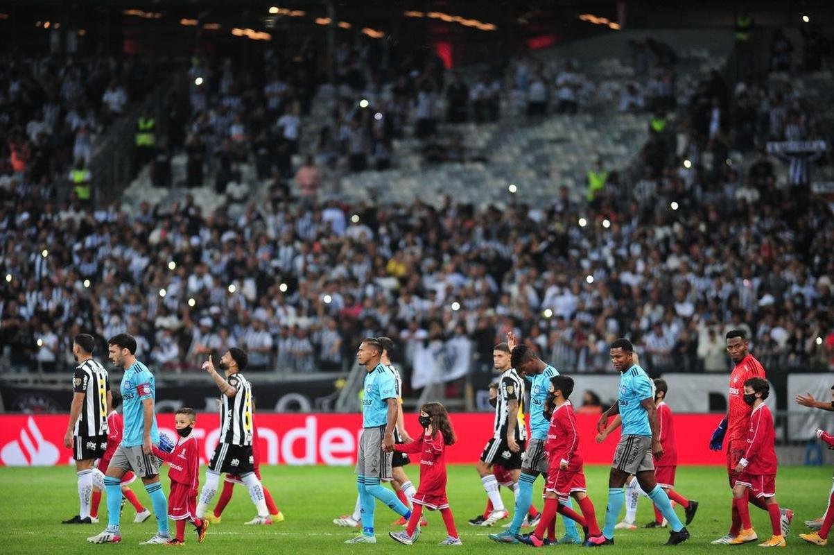Torcida do Atltico no jogo contra o Emelec, no Mineiro, em Belo Horizonte, pelas oitavas de final da Copa Libertadores de 2022