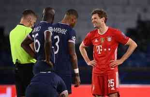 Fotos do duelo entre PSG e Bayern de Munique, em Paris, pela volta das quartas de final da Liga dos Campees da Europa.