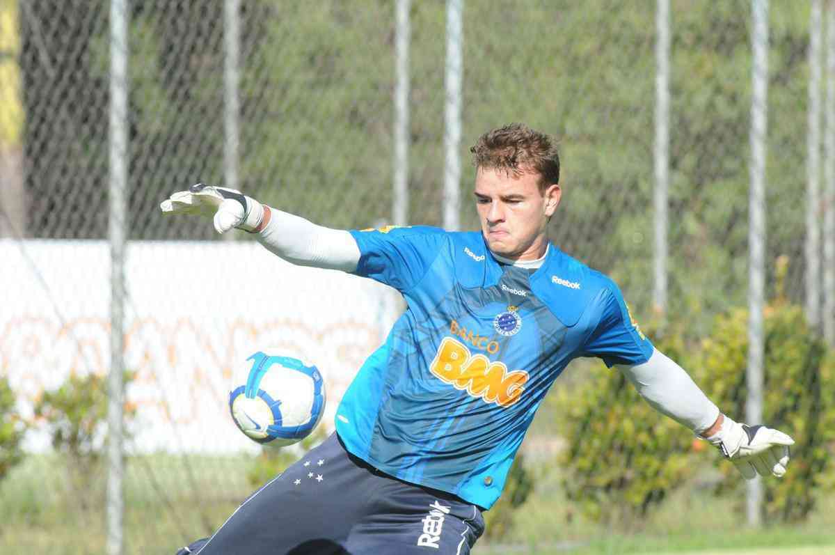 Gabriel Vasconcellos (goleiro) - vendido em maio de 2012 ao Milan, da Itlia, por 300 mil euros (R$750 mil)