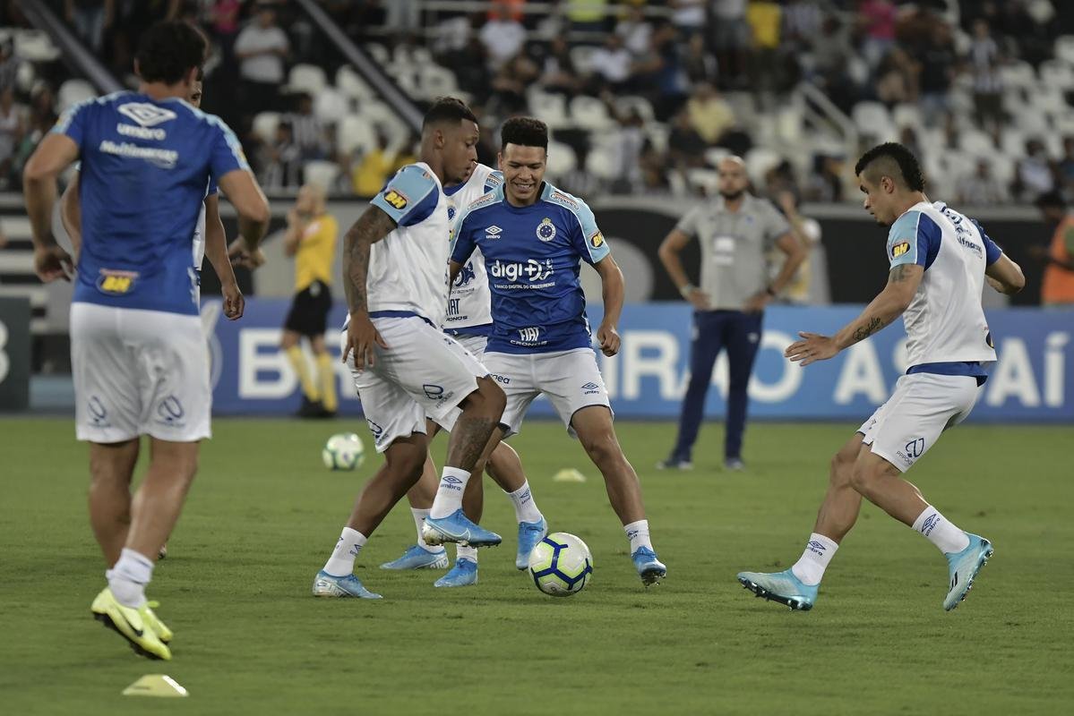 Fotos de Botafogo x Cruzeiro, no estdio Nilton Santos, pela 29 rodada do Brasileiro