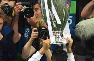Festa do Real Madrid com a conquista da 13 Liga dos Campees, a terceira de forma seguida