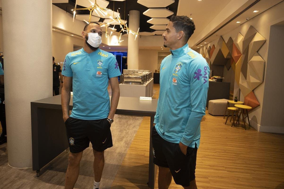 Jogadores se apresentam  Seleo Brasileira