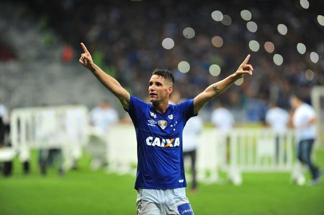 Festa do Cruzeiro com a conquista do Campeonato Mineiro sobre o Atltico
