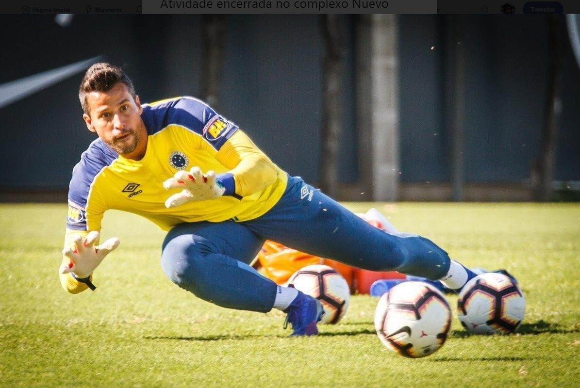 Cruzeiro treinou no complexo Nuevo Gasmetro, do San Lorenzo, antes da estreia na Copa Libertadores. Time celeste enfrenta o Huracn, nesta quinta-feira (07/03), s 19h, no El Palacio