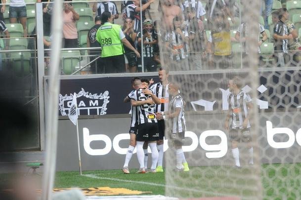Atltico bateu o Santos na estreia de Vagner Mancini em Belo Horizonte