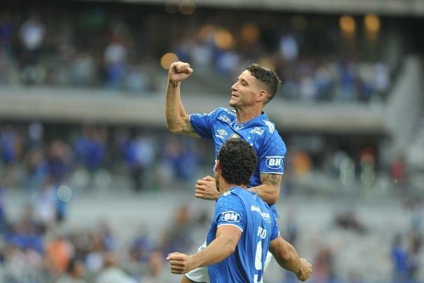 Cruzeiro e Santos se enfrentam no Mineiro pela 15 rodada do Campeonato Brasileiro 