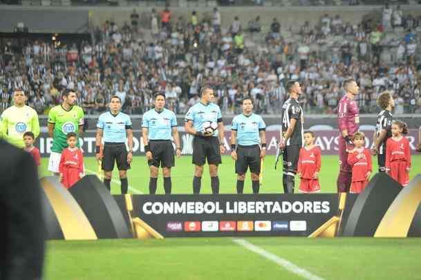 Veja fotos da partida entre Atltico e Zamora, no Mineiro