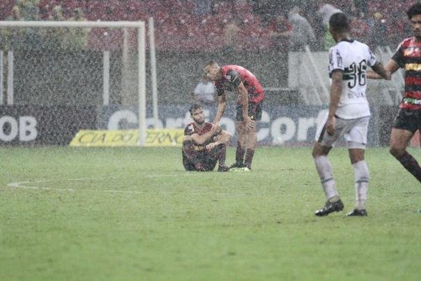 Com o resultado, o rubro-negro figura na quinta colocação, com 23 pontos