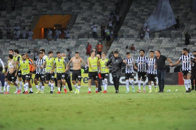 Veja as fotos do confronto entre Atltico x Internacional, no Mineiro, pela 23 rodada da Srie A