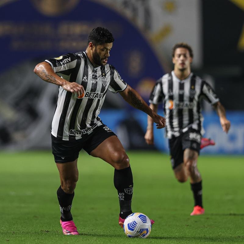 Fotos do jogo entre Santos e Atltico, na Vila Belmiro, em Santos, pela stima rodada do Campeonato Brasileiro de 2021