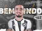 Rafael chega para ajudar e no escolhe posio no Botafogo