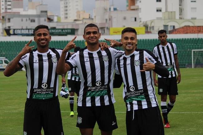 16 - Figueirense - 550 pontos em 438 jogos