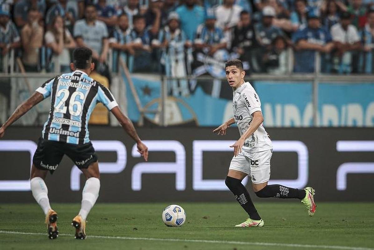 Fotos do jogo entre Grmio e Atltico na Arena do Grmio, em Porto Alegre, pela 38 rodada do Campeonato Brasileiro