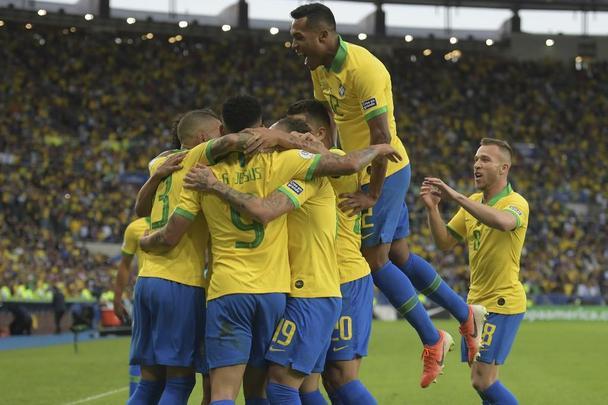 Fotos da decisão da Copa América entre Brasil e Peru, no Maracanã