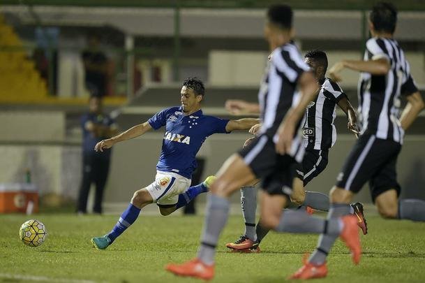 Fotos de Botafogo x Cruzeiro, no Estdio Luso-Brasileiro, pelo jogo de ida das oitavas de final da Copa do Brasil