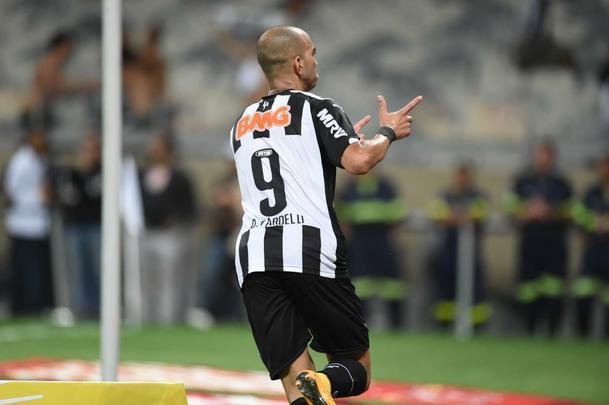 Imagens da deciso entre Cruzeiro e Atltico no Mineiro