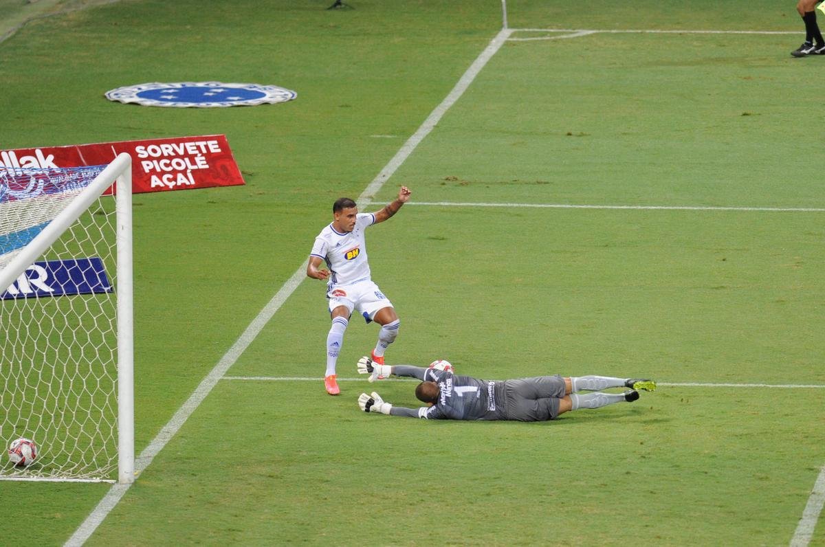 Imagens de Cruzeiro x Caldense, no Mineiro, pela segunda rodada do Campeonato Mineiro