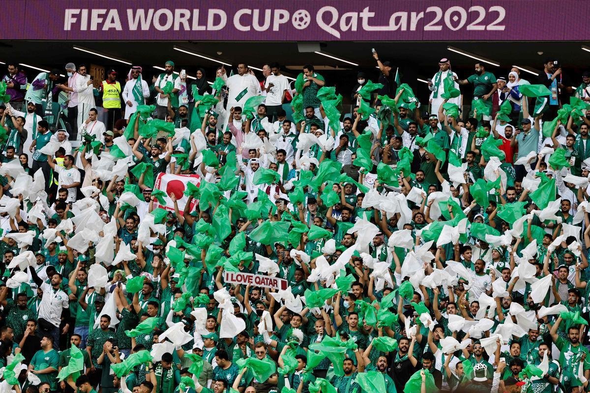 Polnia x Arbia Saudita: fotos da torcida no jogo da Copa do Mundo