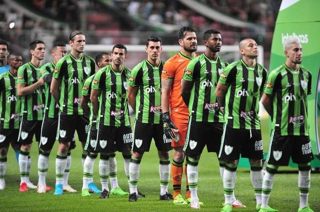 Fotos da partida entre Amrica e So Paulo, nesta quinta-feira (18), no Independncia, em Belo Horizonte, pelas quartas de final da Copa do Brasil.