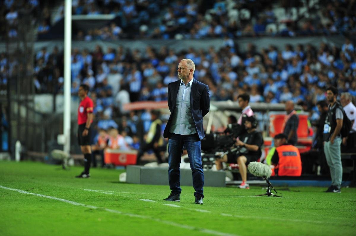 Fotos do primeiro tempo de Racing e Cruzeiro, no El Cilindro, pela Copa Libertadores