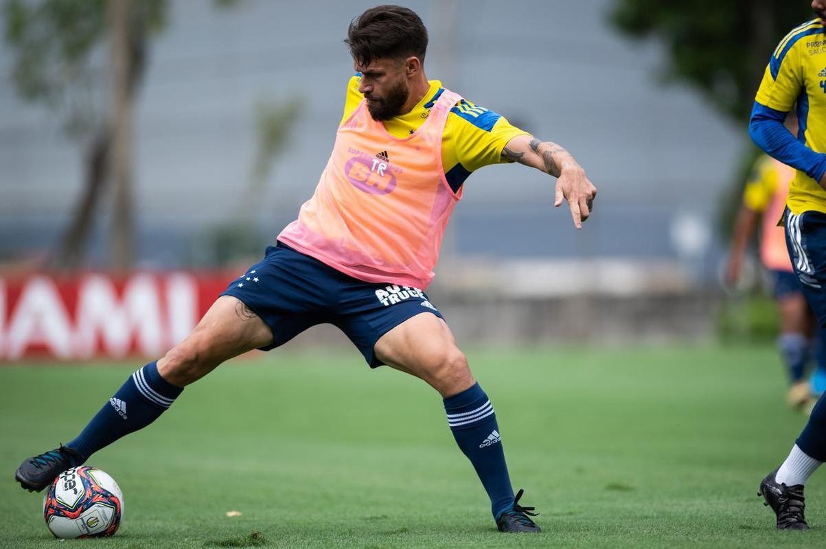 Fotos do treino do Cruzeiro desta segunda-feira (18/10)