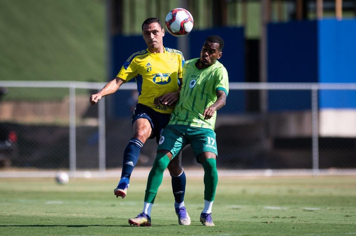 Cruzeiro empatou por 1 a 1 com o Boavista-RJ em jogo-treino realizado neste sbado (22/5), na Toca da Raposa II. Rafael Sobis marcou o gol celeste, enquanto Douglas Pedroso fez para a equipe do Rio de Janeiro.