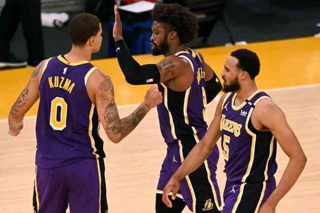 Na temporada passada, Kuzma teve mdias de 12,6 pontos por partida pelos Lakers e acertou 36,1% dos arremessos de trs pontos