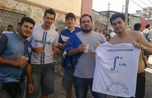 Torcedores do Cruzeiro na chegada ao Independncia (Rua Ismnia Tunes, no Horto)