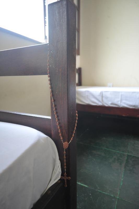 Amrica abriu Casa do Atleta, alojamento que recebe jovens das categorias de base do clube no Centro de Treinamento Lanna Drumond. Local abriga 60 jogadores. Segundo direo, contineres eram utilizados para receber atletas em perodo de testes, mas j esto desativados. Por falta de alvars da prefeitura de Contagem e laudo do Corpo de Bombeiros, Amrica realocou garotos em hotel de Belo Horizonte at regularizao do CT.