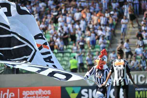 Imagens do duelo entre Atltico e Democrata-GV, no Independncia, pelo Campeonato Mineiro