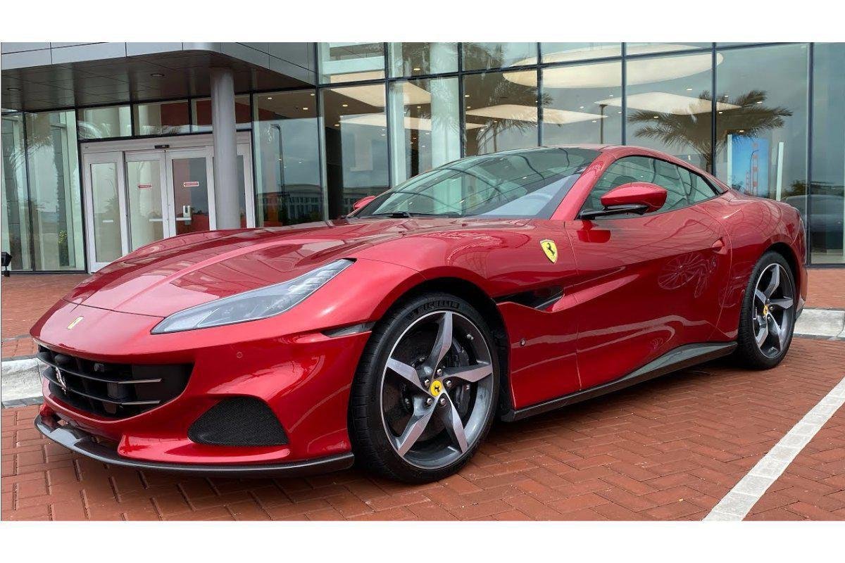 Ferrari Portofino Vermelha