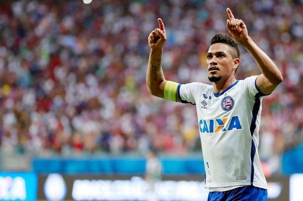Hernane - atacante se transferiu do Bahia para o Grmio